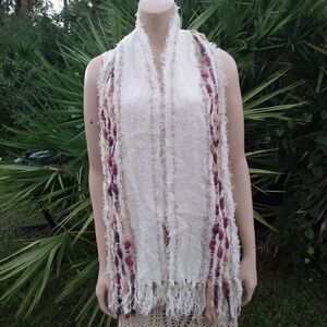 NWOT NOELLE Acrylic/Wool/Nylon Cream/Pink/Raspberry Scarf w/Fringe